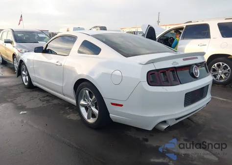 2014 Ford Mustang V6 from USA, damaged, VIN 1ZVBP8AM7E5318483